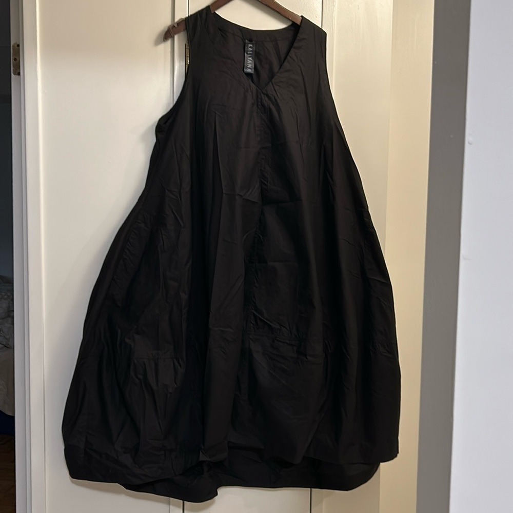 Black Women's Sleeveless Bubble Dress by Unknown Brand